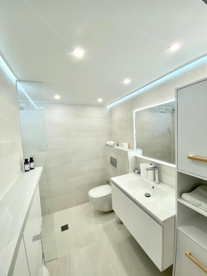 Appartement Luxe - 3 Pieces Avec Vue Mer, Piscine Et Tennis Νίκαια Εξωτερικό φωτογραφία